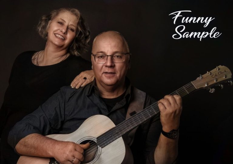 Funny Sample Logo in bunt